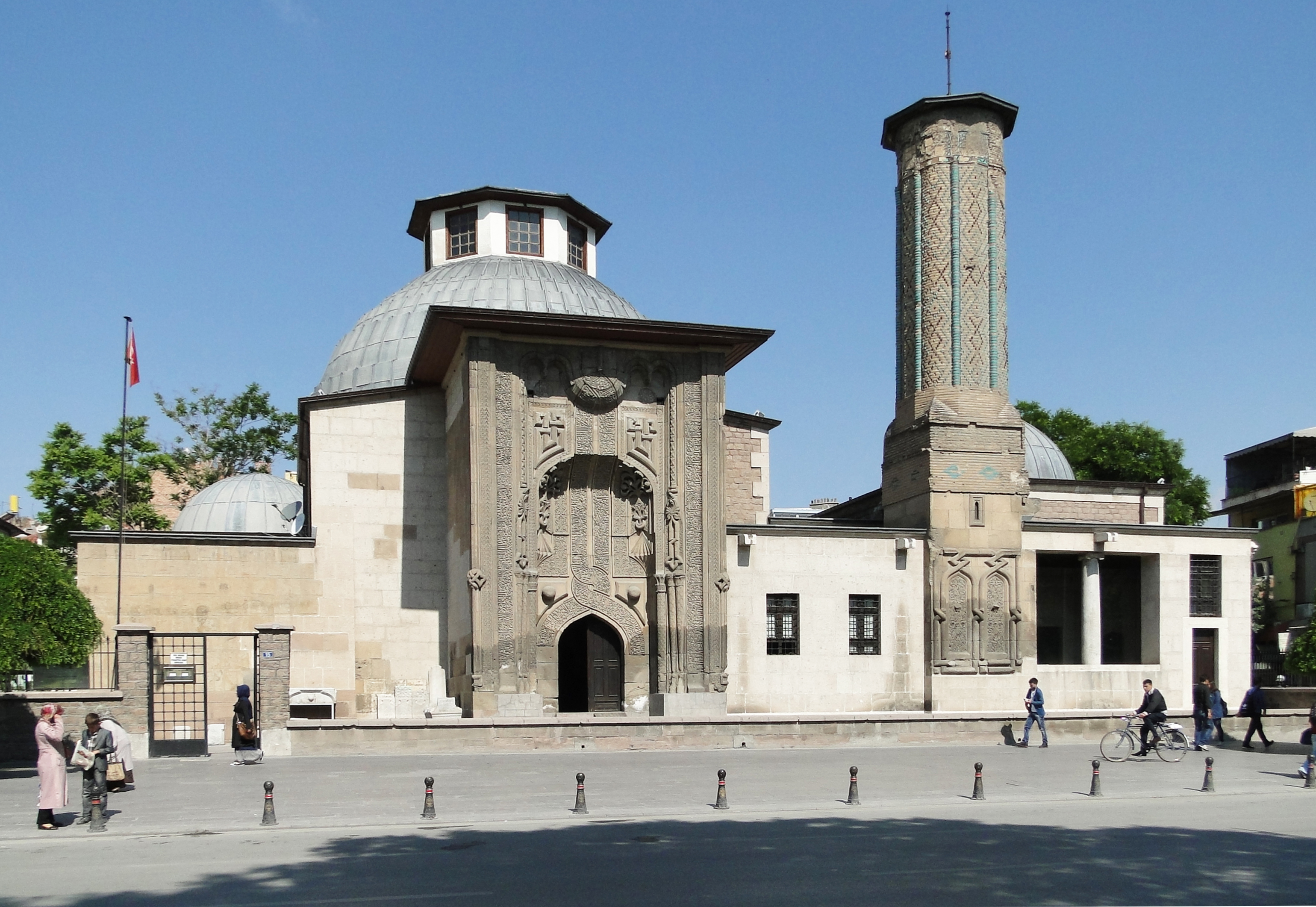 İnce Minareli Medrese