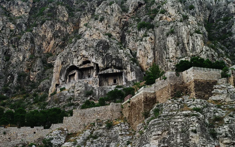 Amasya Kral Kaya Mezarları