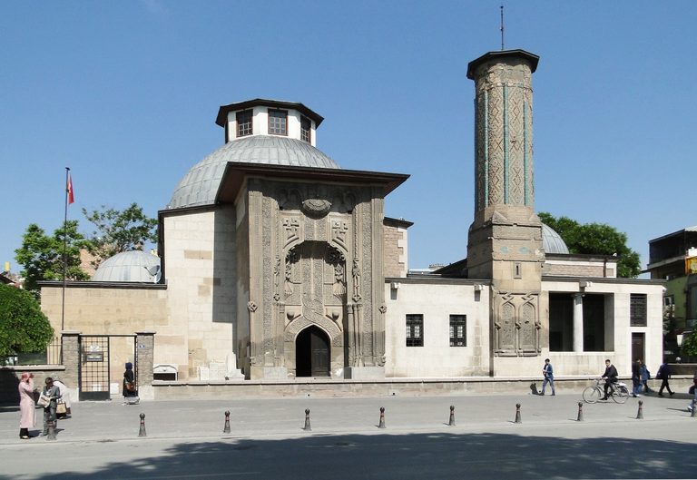 İnce Minareli Medrese