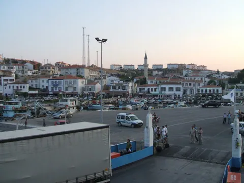 Bozcaada limanı